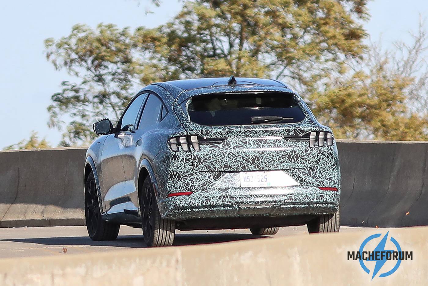 Ford Mustang Mach-E InsideEV's Renderings ery-electric-mustang-inspired-suv-first-look-5-