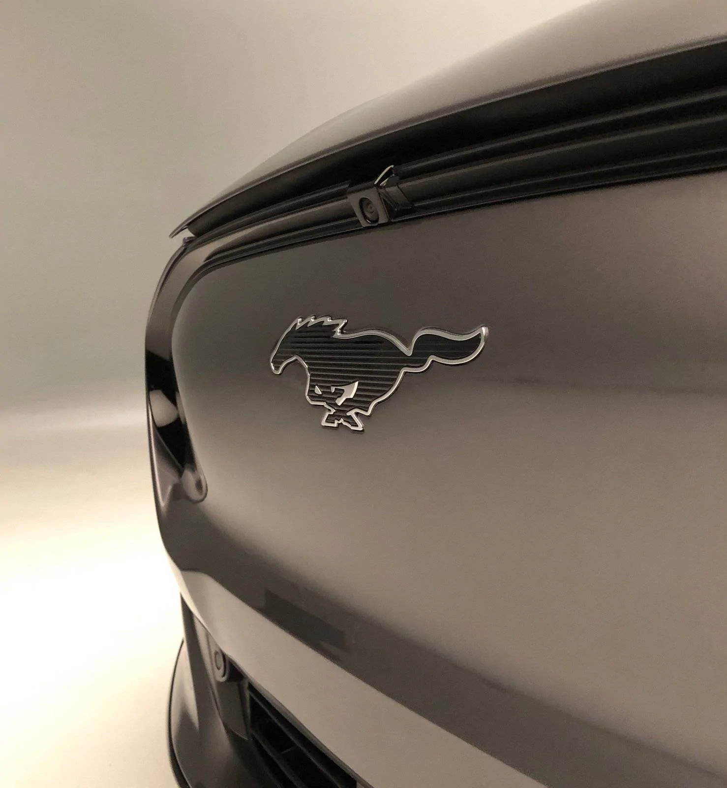 Ford Mustang Mach-E CARBONIZED GRAY Mach-E Club Carbonized Gray Mach-E 3
