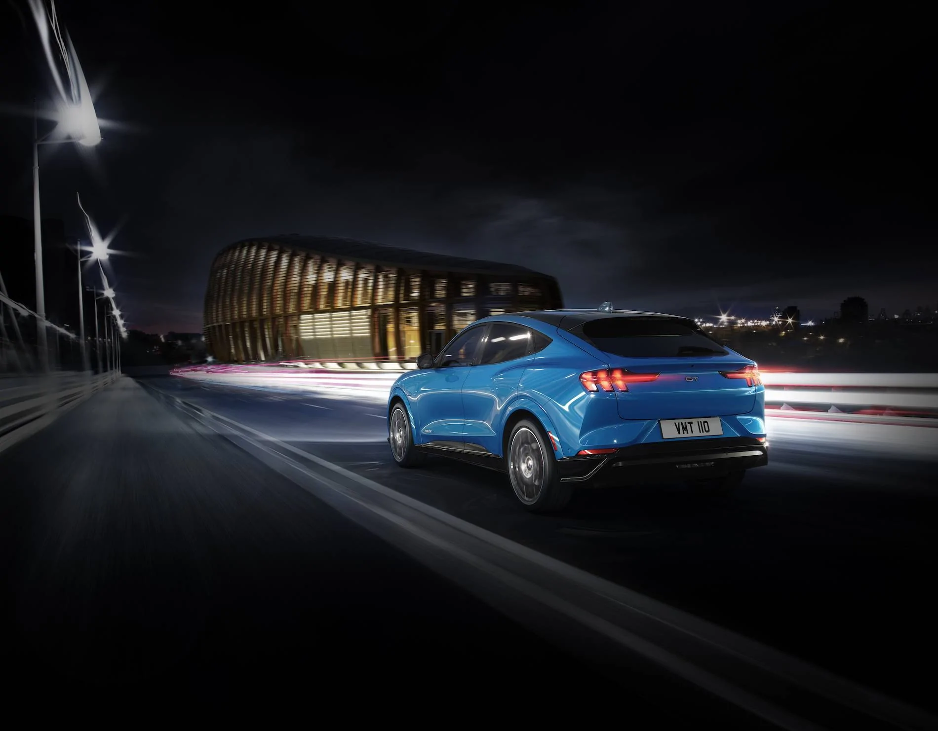 Ford Mustang Mach-E GRABBER BLUE Mach-E Photos GRABBER BLUE FORD_MUSTANG_MACH-E_11