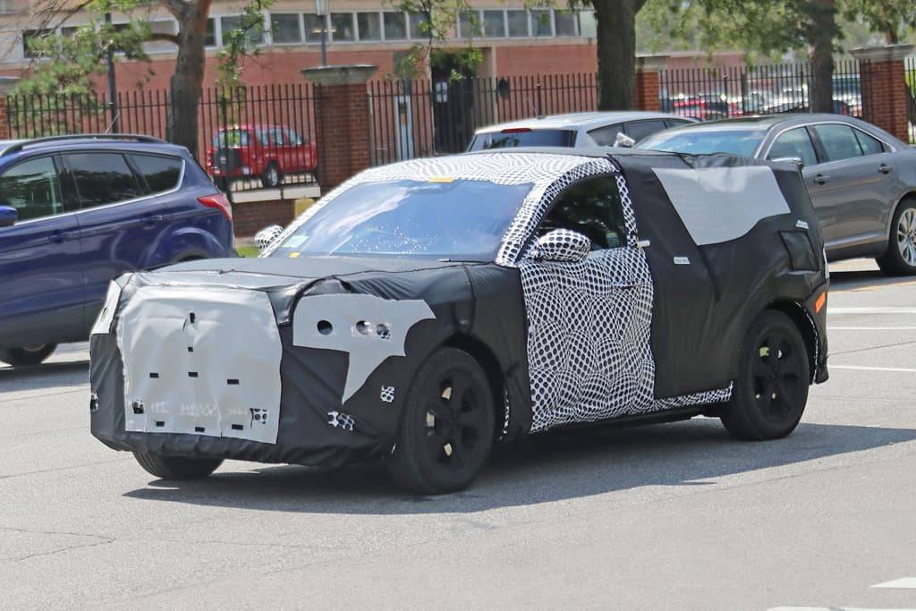 Ford Mustang Mach-E 2021 Ford Mach E Production Body Mule Spied mache2 (2)