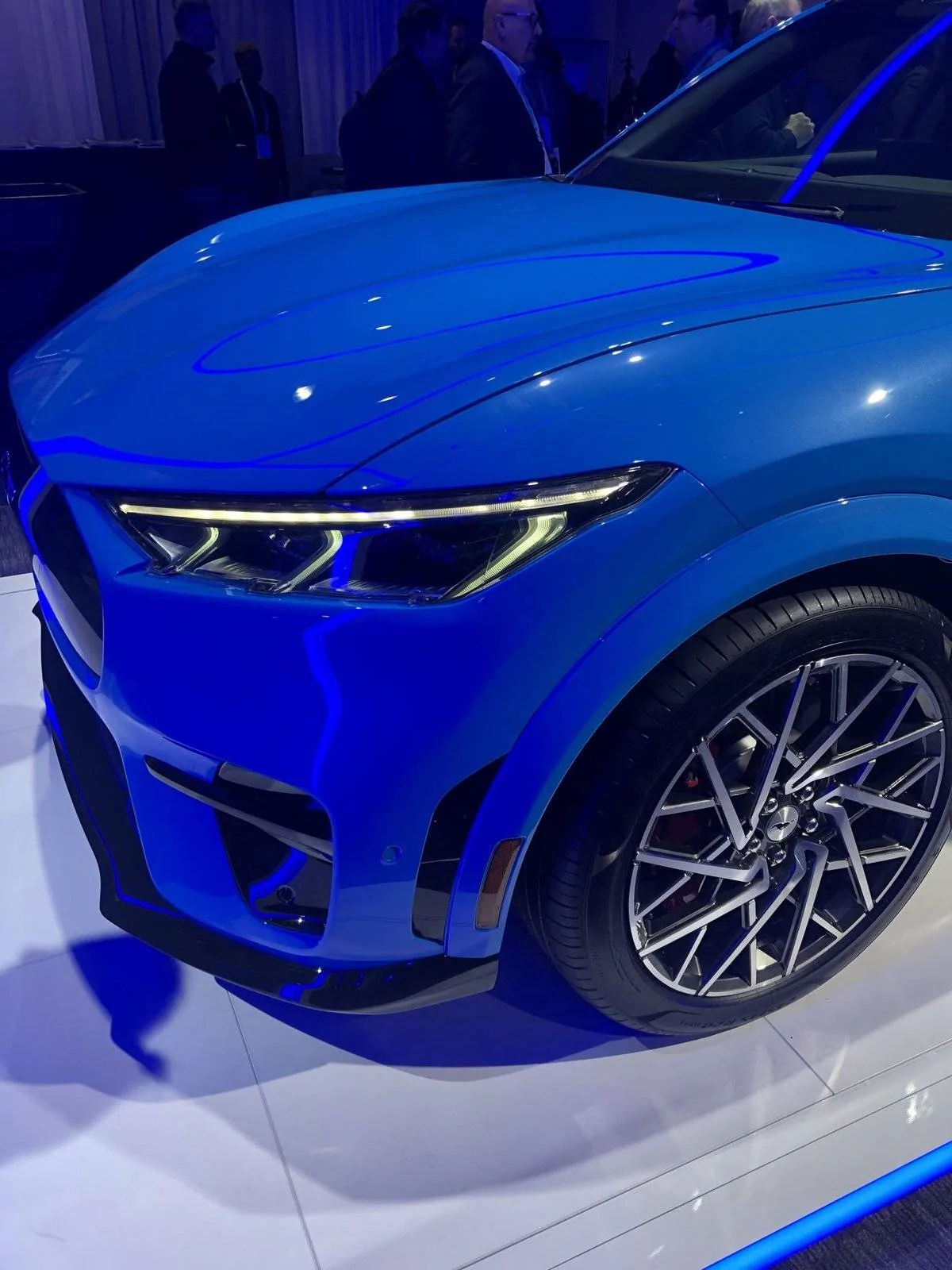 Ford Mustang Mach-E GRABBER BLUE Mach-E Photos Mach-E-Grabber-Blue-CES-4