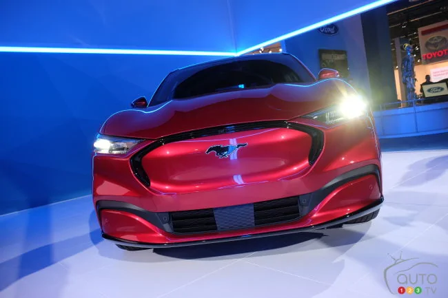 Ford Mustang Mach-E RAPID RED METALLIC Mach-E Photos Rapid Red Metallic Mach-E Montreal8