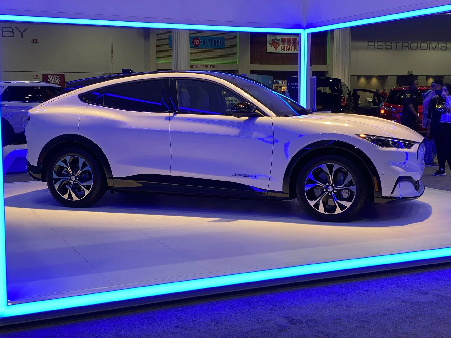 Ford Mustang Mach-E Mach-E will Debut at Houston Auto Show C52C4E65-AD32-4470-86DD-E99D960DCDEE