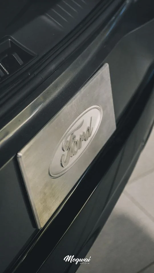 Ford Mustang Mach-E CARBONIZED GRAY Mach-E Club ford-mustang-mach-e-europe-06-jpg