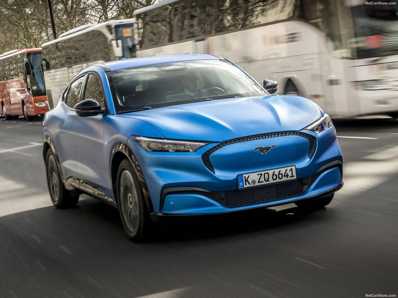 Ford Mustang Mach-E Mach-E Makes UK Debut in Stunning Satin Blue Frozen-Satin-Blue-Mach-E-8