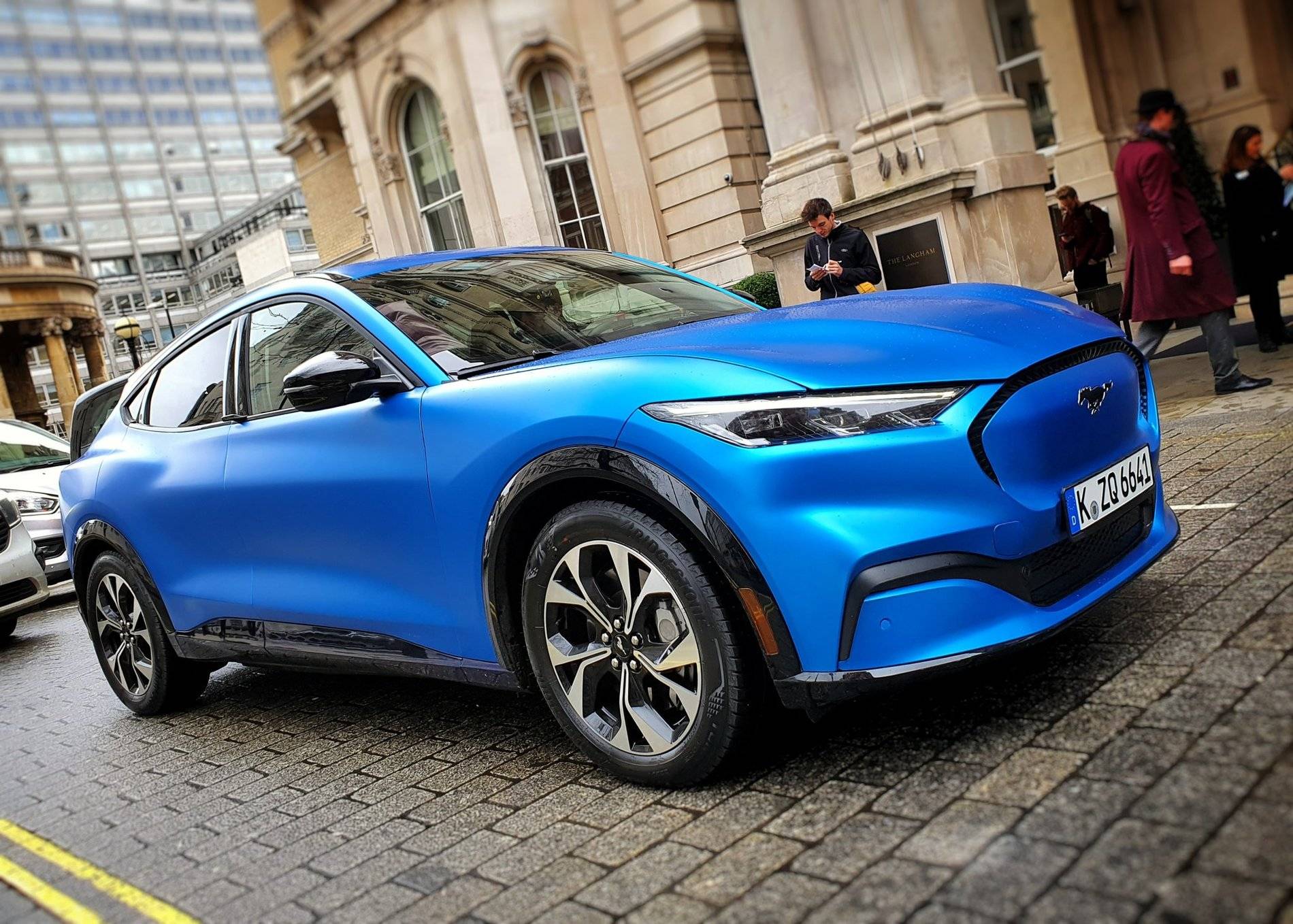 Ford Mustang Mach-E Mach-E Makes UK Debut in Stunning Satin Blue Frozen-Satin-Blue-Mach-E-21