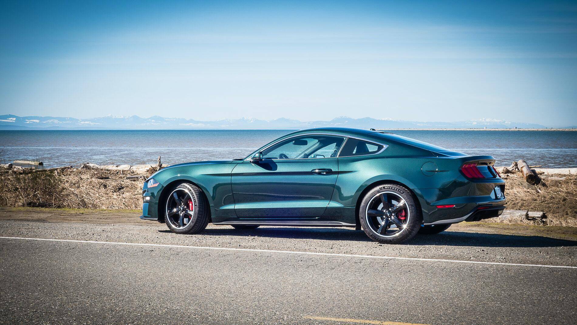 Ford Mustang Mach-E Mach-E Makes UK Debut in Stunning Satin Blue 1582573384987