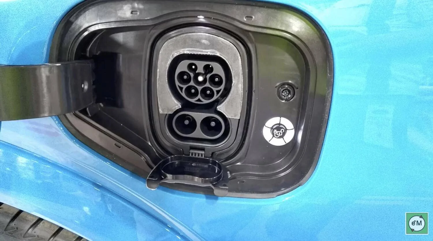 Ford Mustang Mach-E Factory video showing Mach-E details incl pedestrian alert sound and reshaped door handle Screenshot 2020-03-28 20.15.35