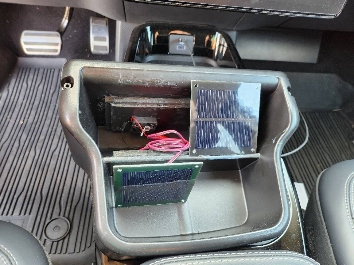 Ford Mustang Mach-E Cooling the SYNC Screen sync cool2