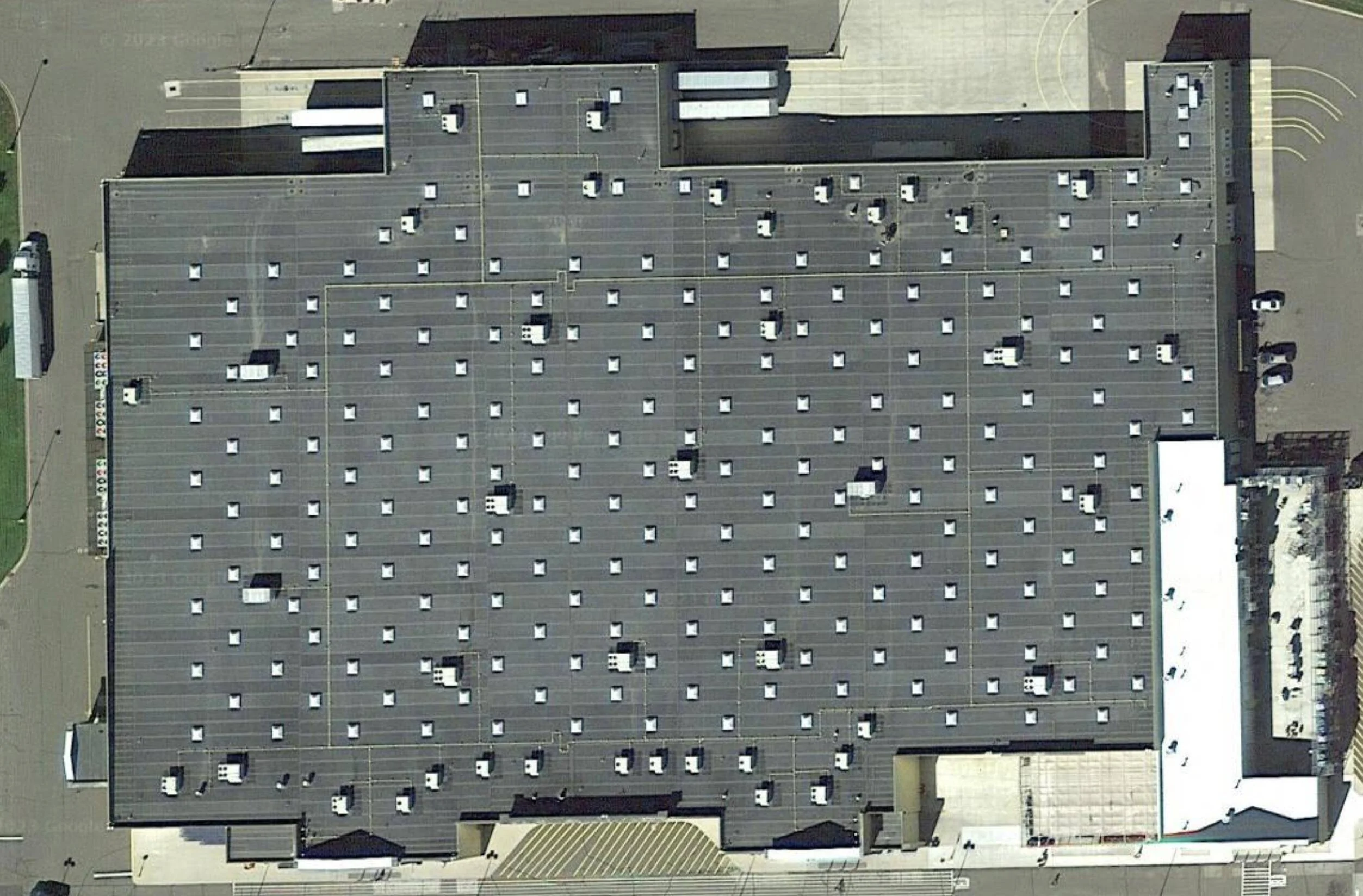 Ford Mustang Mach-E Glass roof proves tough in hail storm which damaged Mach-E body Screenshot 2023-07-21 at 11.44.10 PM