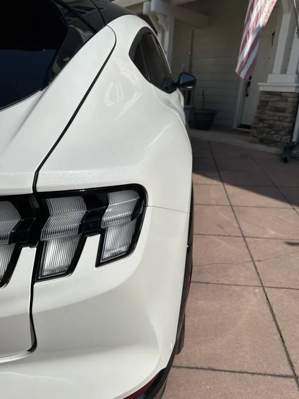 Ford Mustang Mach-E STAR WHITE METALLIC Mach-E Photos FA542-C65-64-B2-4-A17-AE81-8927-B4-A11445