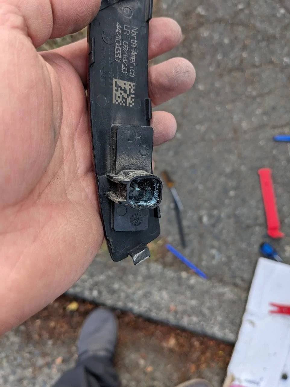 Ford Mustang Mach-E Replacing Rear Side Marker Lights - HOW TO GUIDE! PXL_20230907_231059904