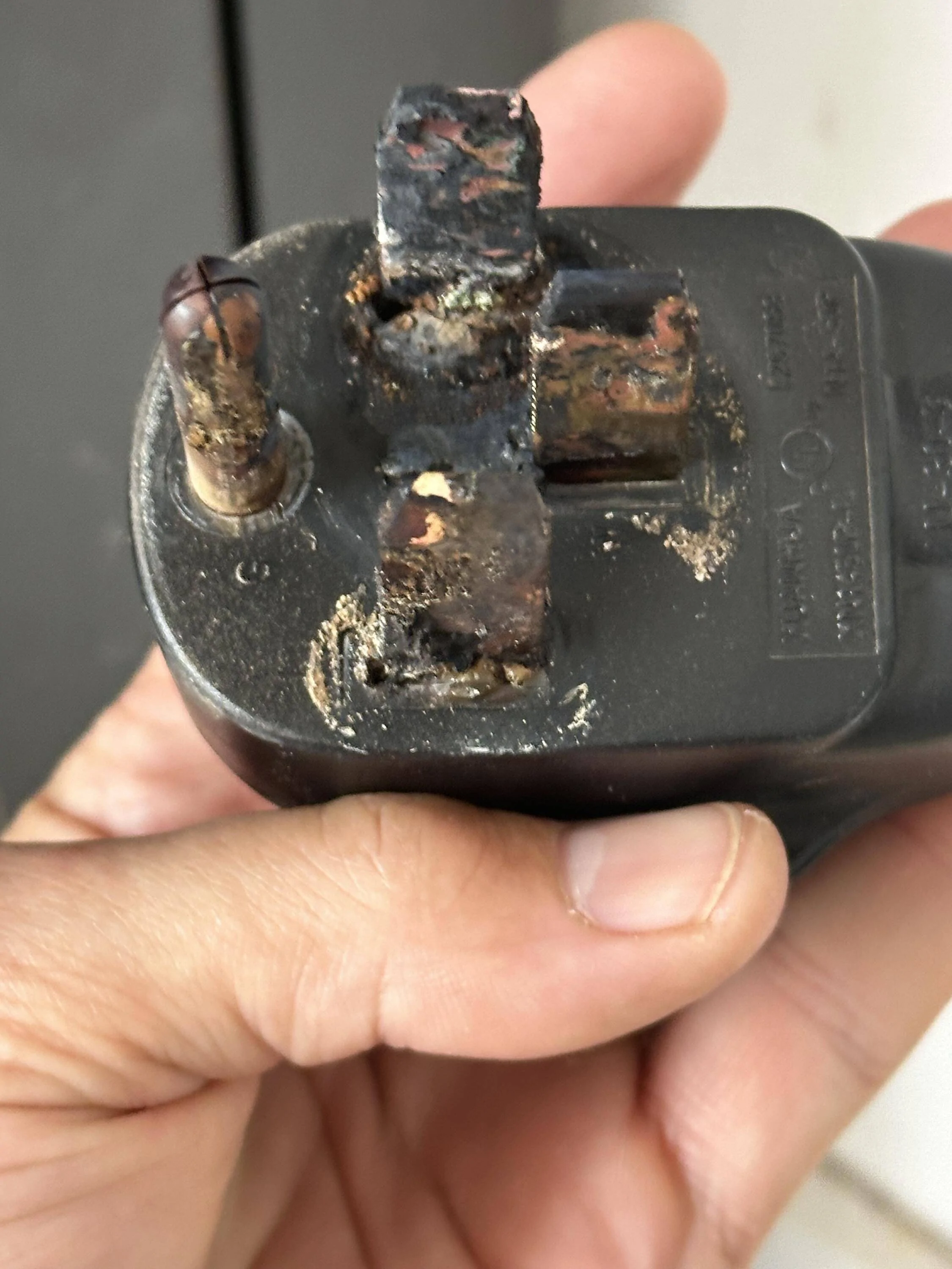 Ford Mustang Mach-E EV Charger Risks: Home Charging Installation Risks and Advice [by Munro Live] IMG_3365