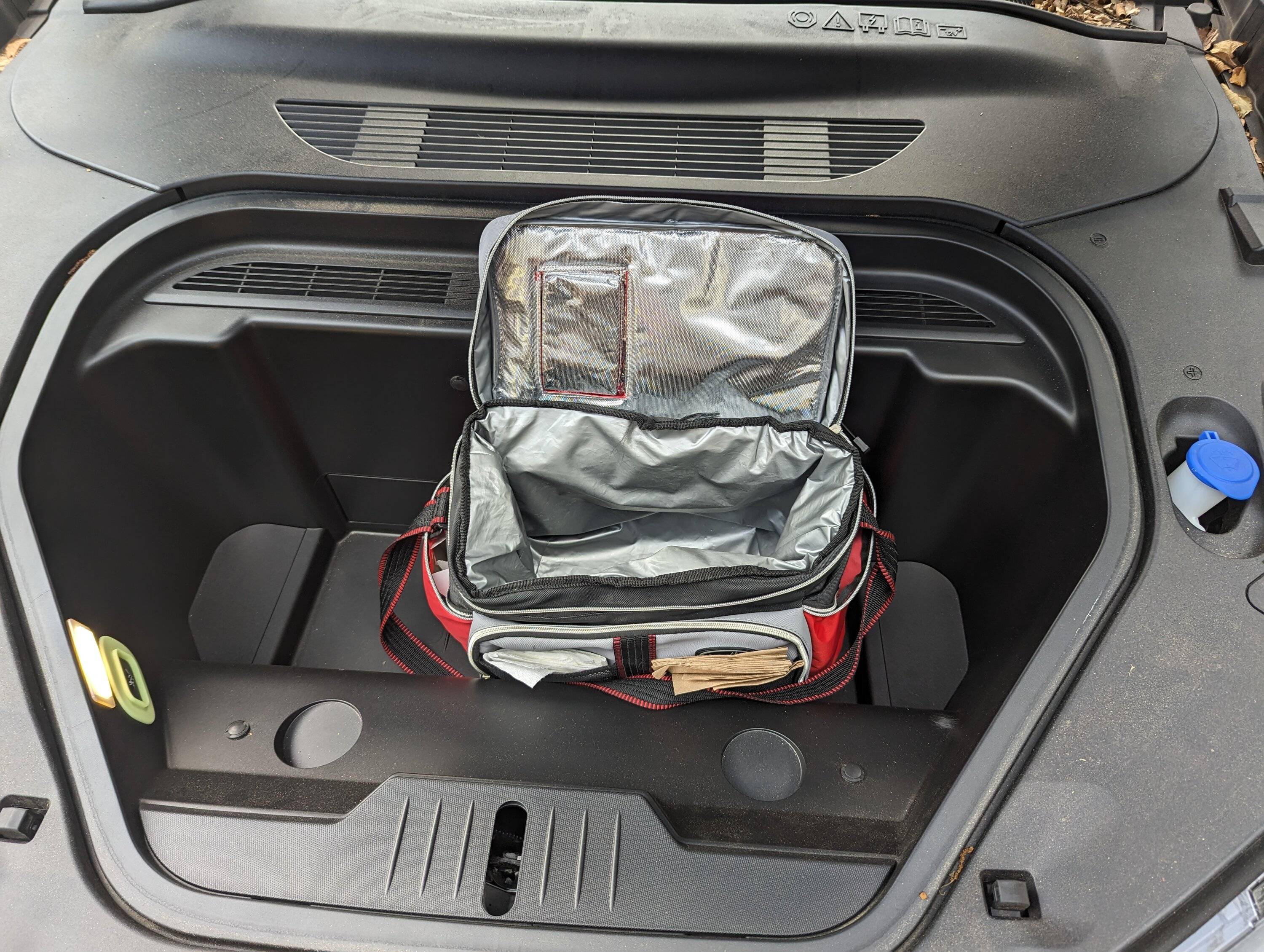 Ford Mustang Mach-E Is the Frunk divider necessary? PXL_20230925_215259168