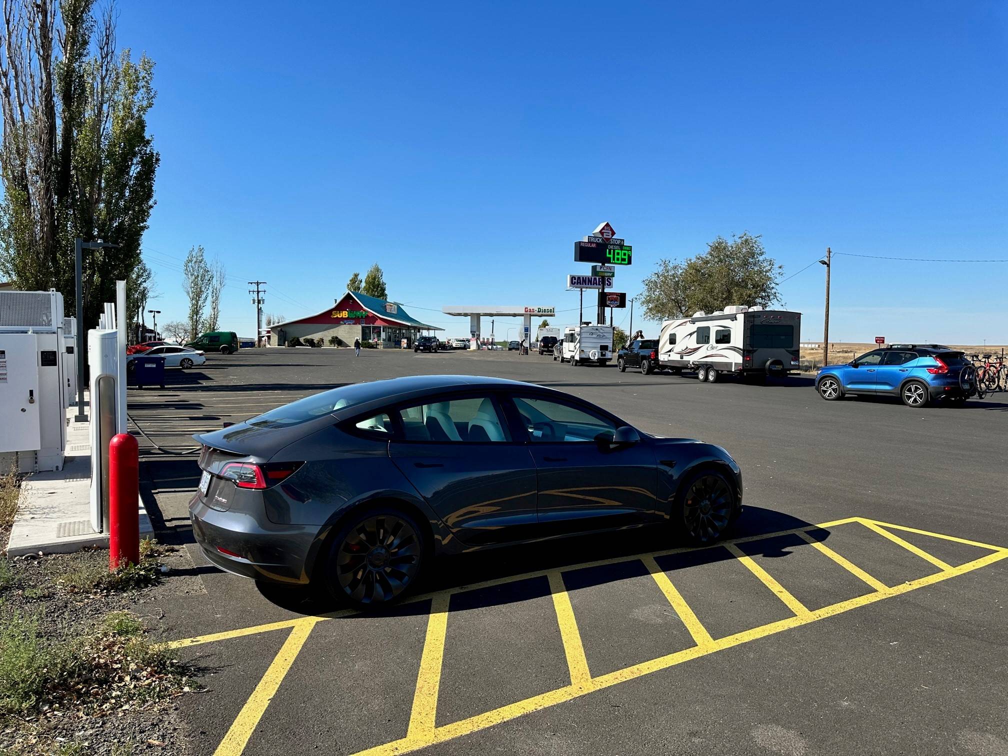 Ford Mustang Mach-E Tesla cuts price of Model 3 & Model Y again! 11