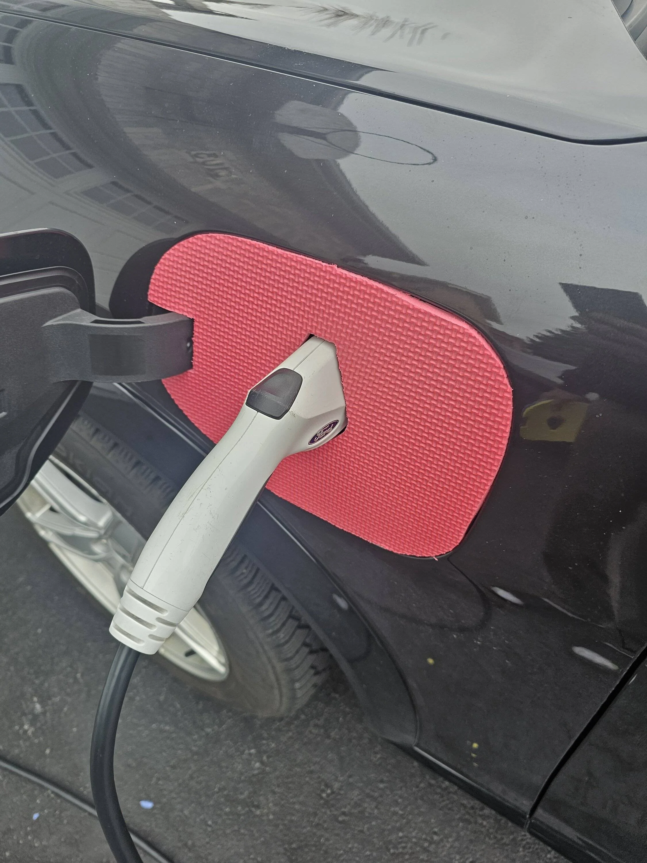 Ford Mustang Mach-E Charge port cover for winter (magnets won't hold) 20231125_101958