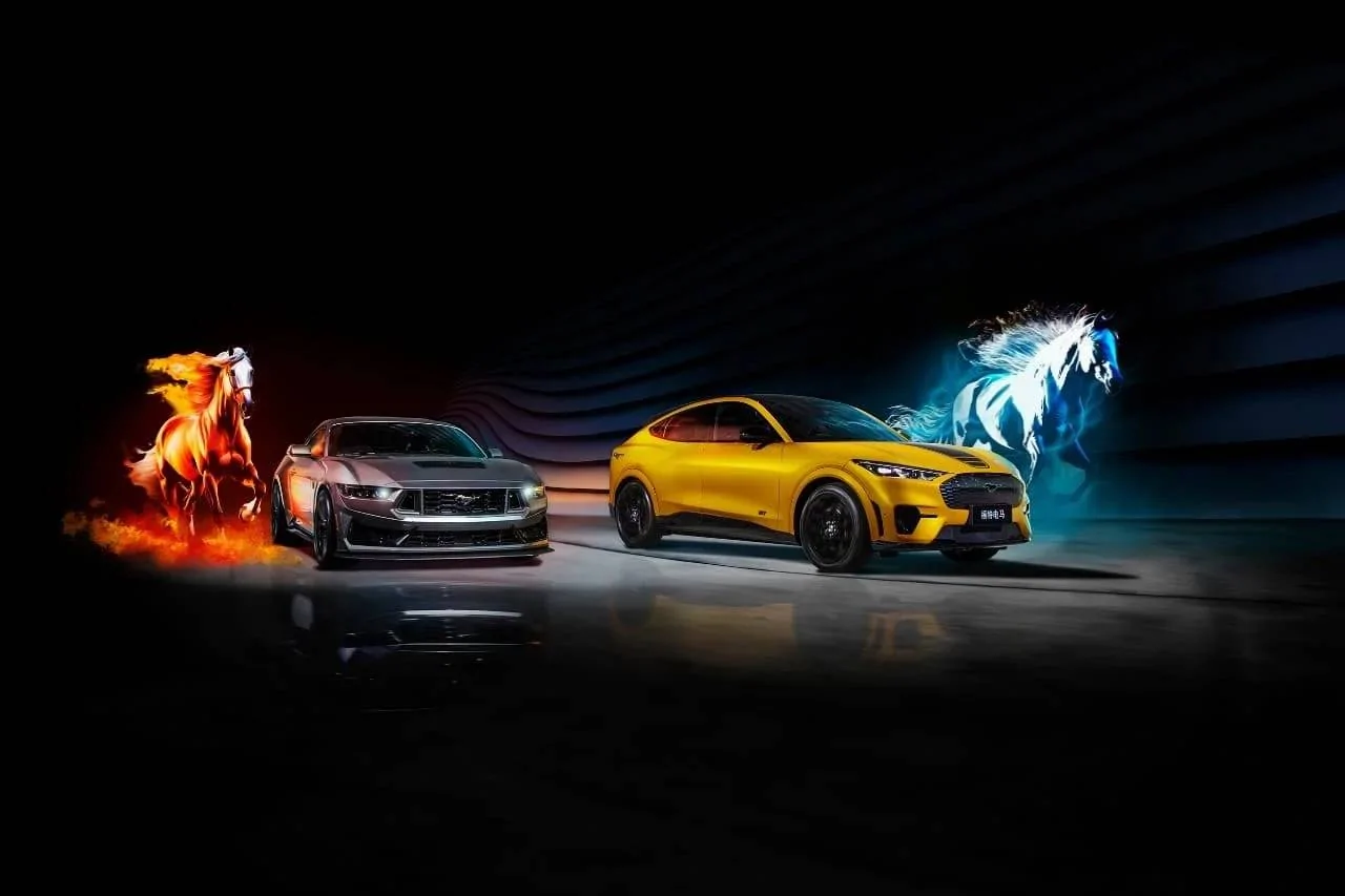 Ford Mustang Mach-E New Mach-E wallpaper art for y'all 2024-Ford-Mustang-Dark-Horse-And-Mustang-Mach-E-China-Wallpaper-Exterior-002-Front-Three-Quar