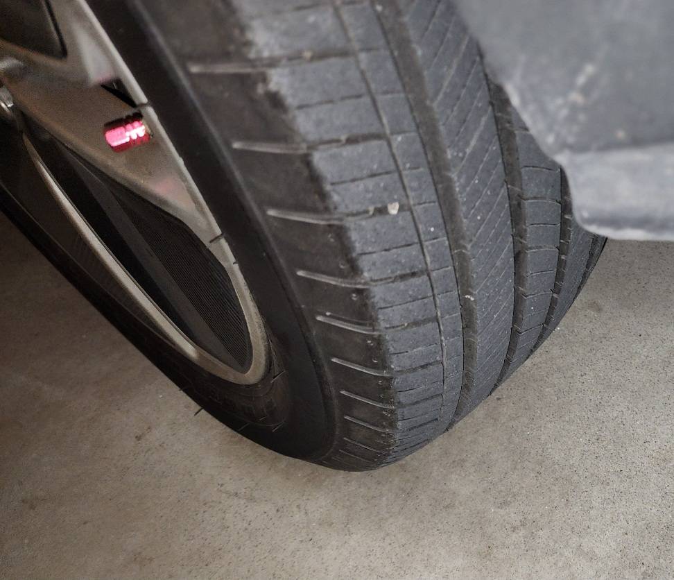 Ford Mustang Mach-E Problems with OEM Rear Tire Tread life after 9000 miles - Need replacement already! 20240109_104507