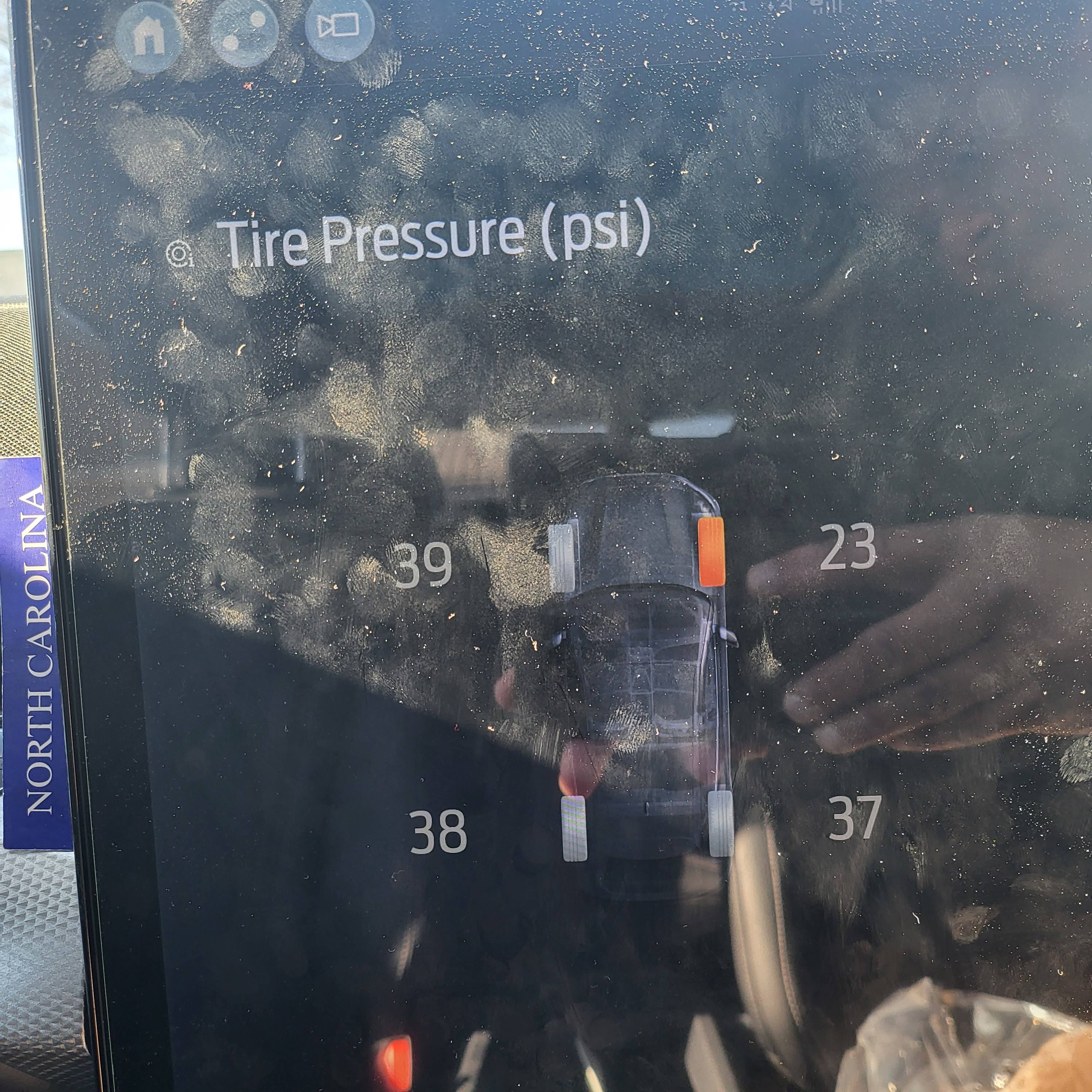 Has Anyone Used the Air Compressor? | MachEforum - Ford Mustang Mach-E ...