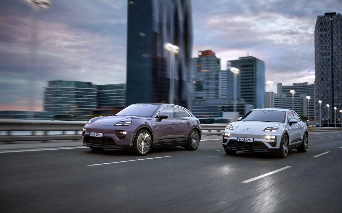 Ford Mustang Mach-E Mach-E vs. 2024 Porsche Macan EV - design, specs, price GEoaTNnX0AARg_B
