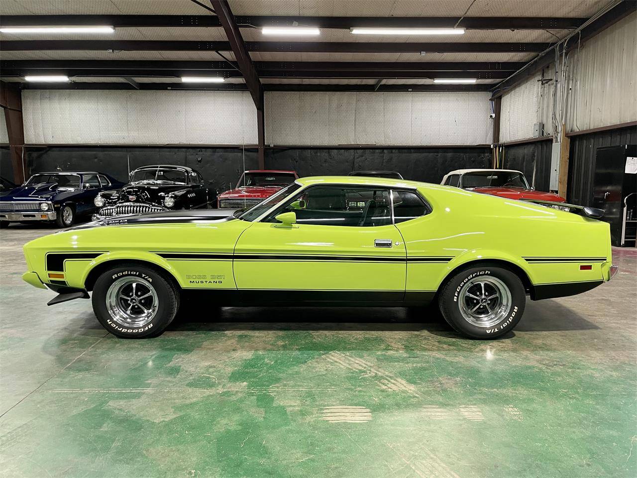 31800850-1973-ford-mustang-std.jpg