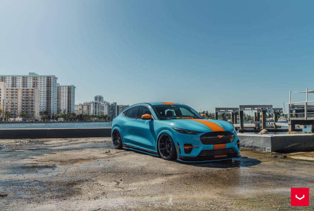 Ford Mustang Mach-E Bagged Mach-E GT on Vossen HF-5 Wheels Ford-Mustang-Mach-E-Hybrid-Forged-Series-HF-5-©-Vossen-Wheels-2024-159-1039x698