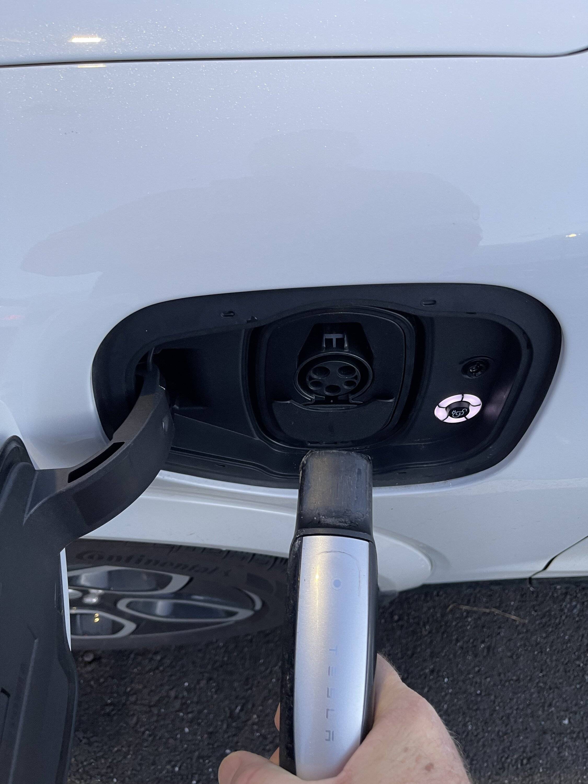 Ford Mustang Mach-E Positioning requirements for using Tesla Superchargers IMG_4521