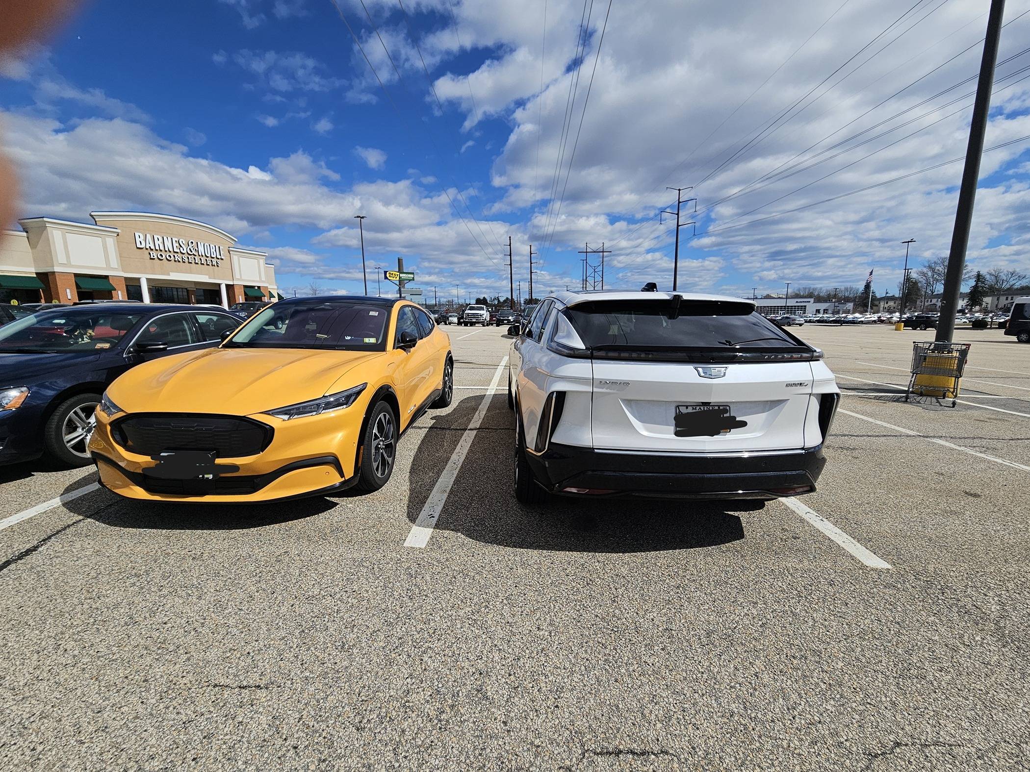 Ford Mustang Mach-E MME vs. Cadillac Lyriq 20240318_122041