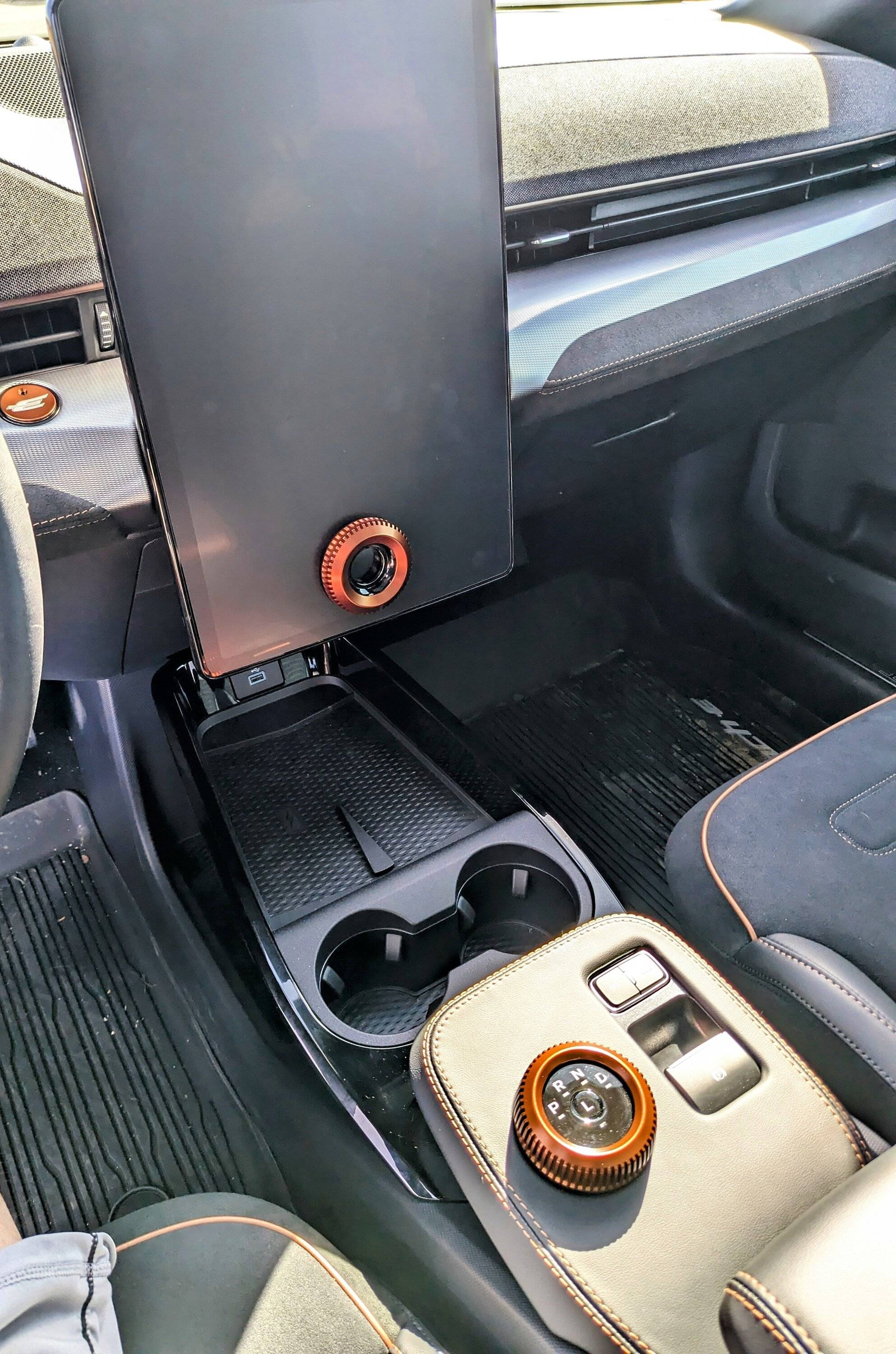 Ford Mustang Mach-E Recommend the 5Spurs Bronze knobs for regular GT owners PXL_20240322_212747078~2