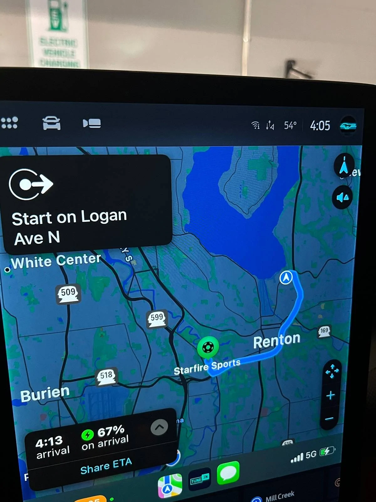 Ford Mustang Mach-E 6.14 - am I the first to notice CarPlay change? IMG_6902