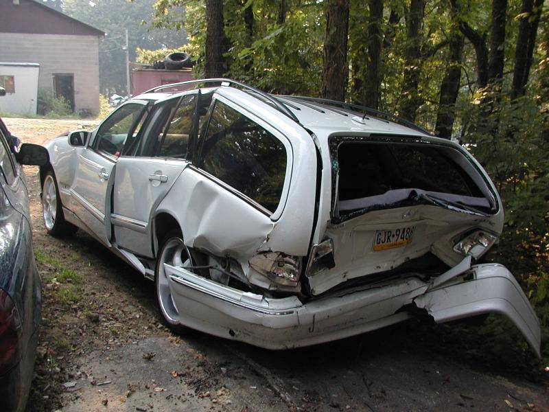 Ford Mustang Mach-E Model Y with STD range and 7 seaters is finally out Rear_ended