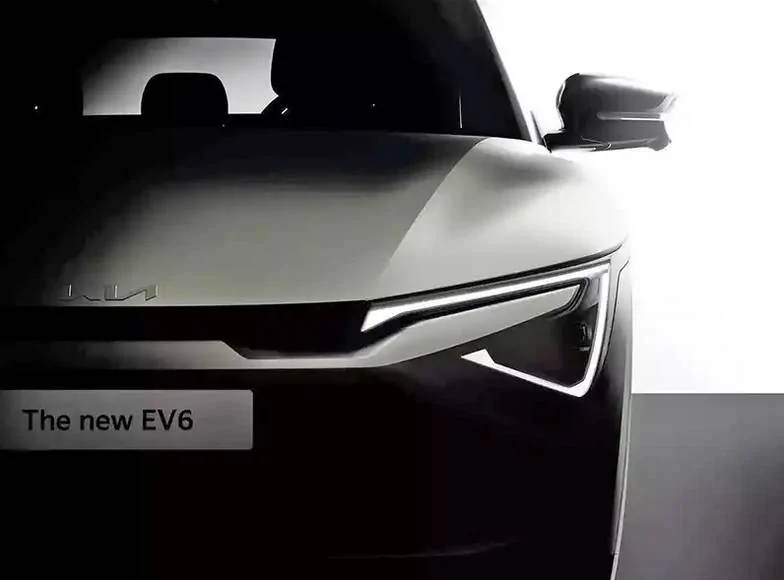Ford Mustang Mach-E Mach-E vs. 2025 Kia EV6 ev6