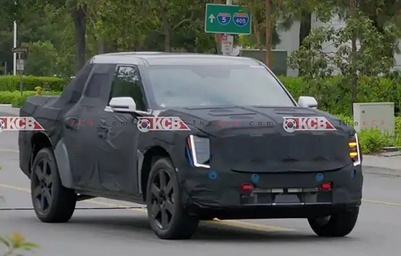Ford Mustang Mach-E Mach E vs. 2024 Kia EV9 picku