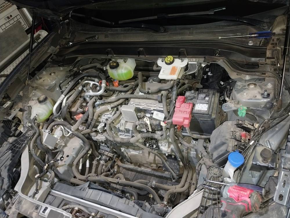 08 frunk tub removed.jpg