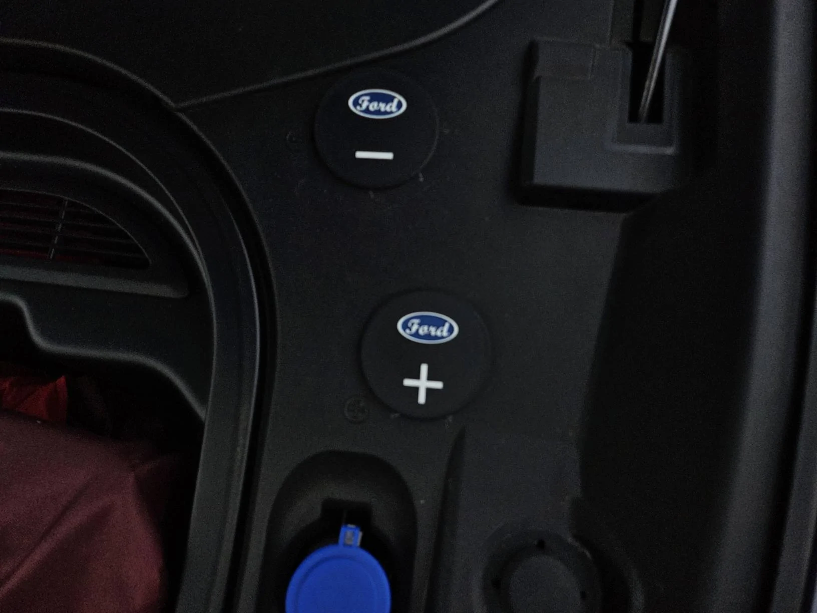 Ford Mustang Mach-E You are never bored when you have 3D printer Ford access plugs battery Mach E