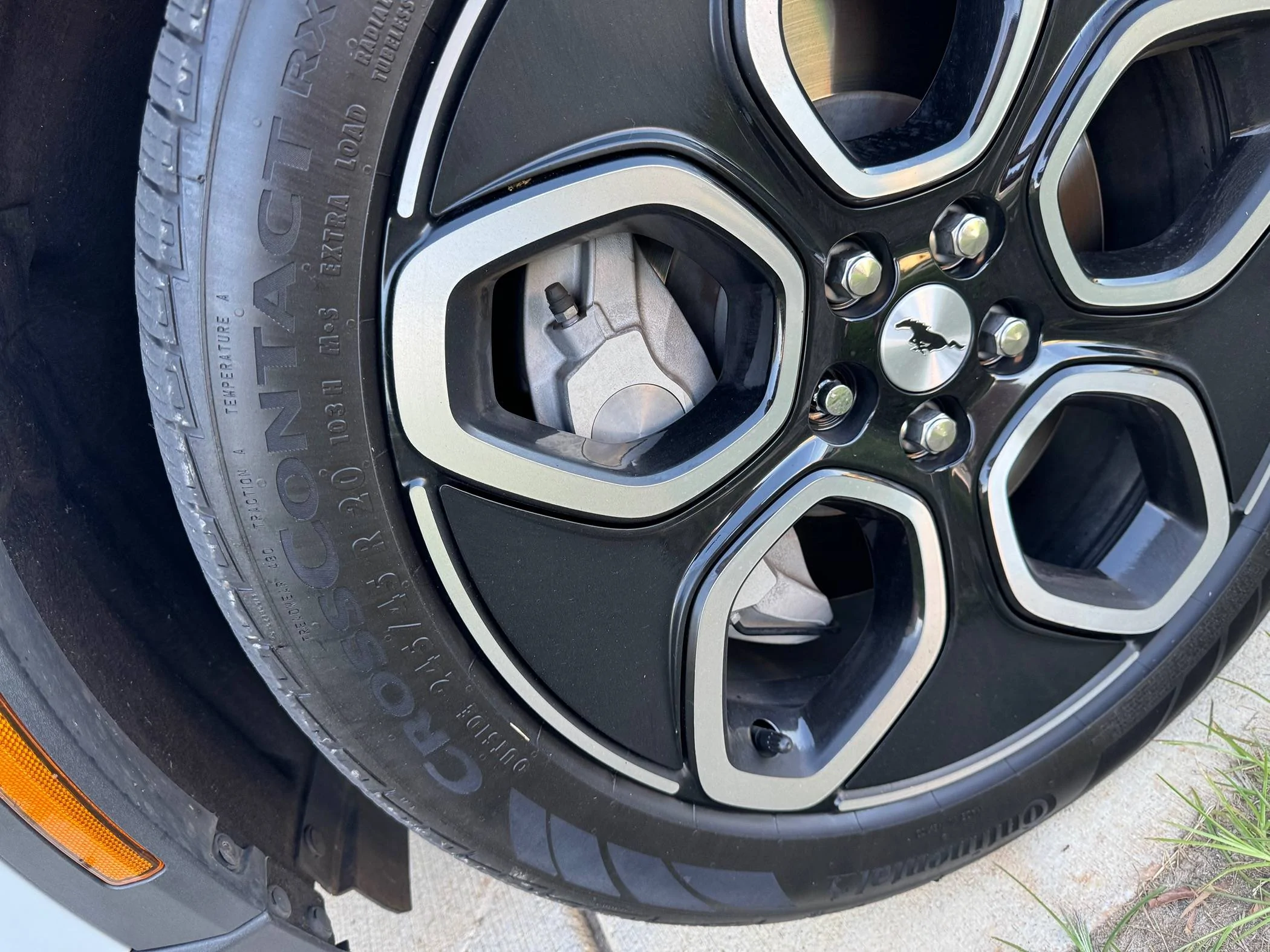 Ford Mustang Mach-E 2023 GT Wheels with Tires IMG_6100