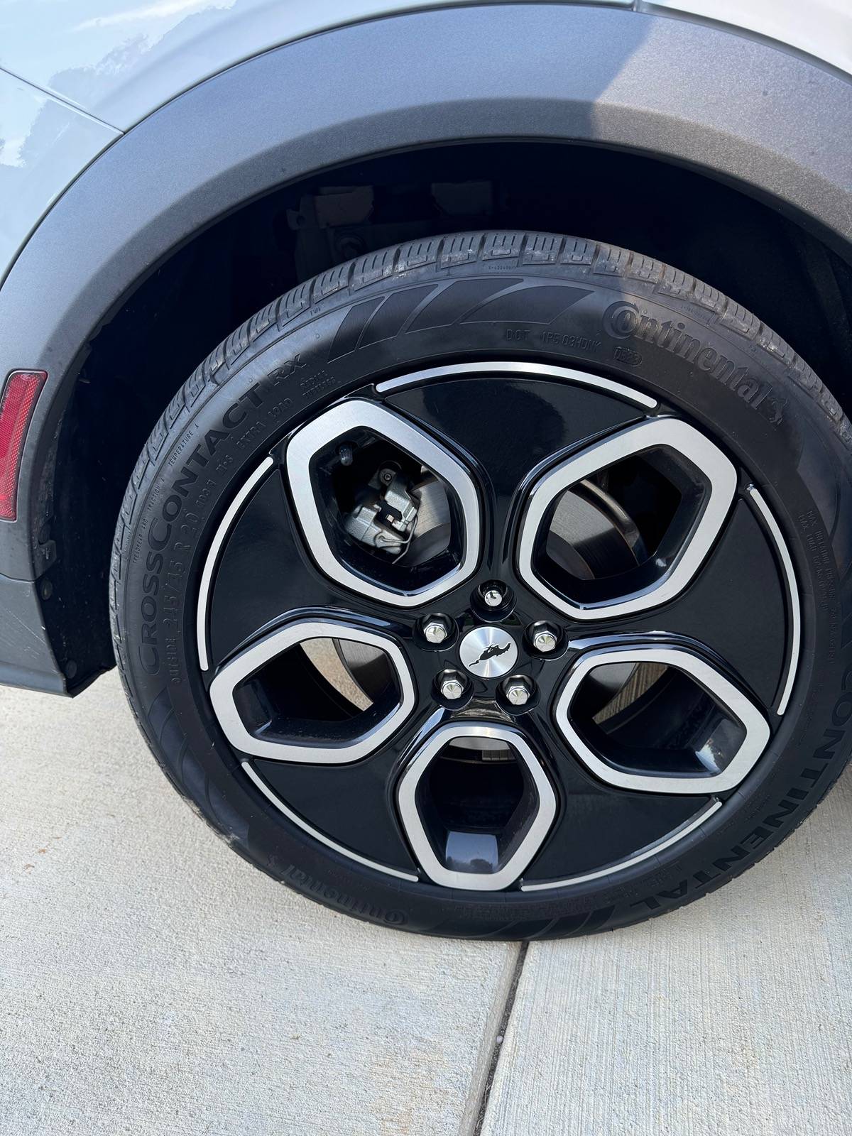 Ford Mustang Mach-E 2023 GT Wheels with Tires IMG_6096
