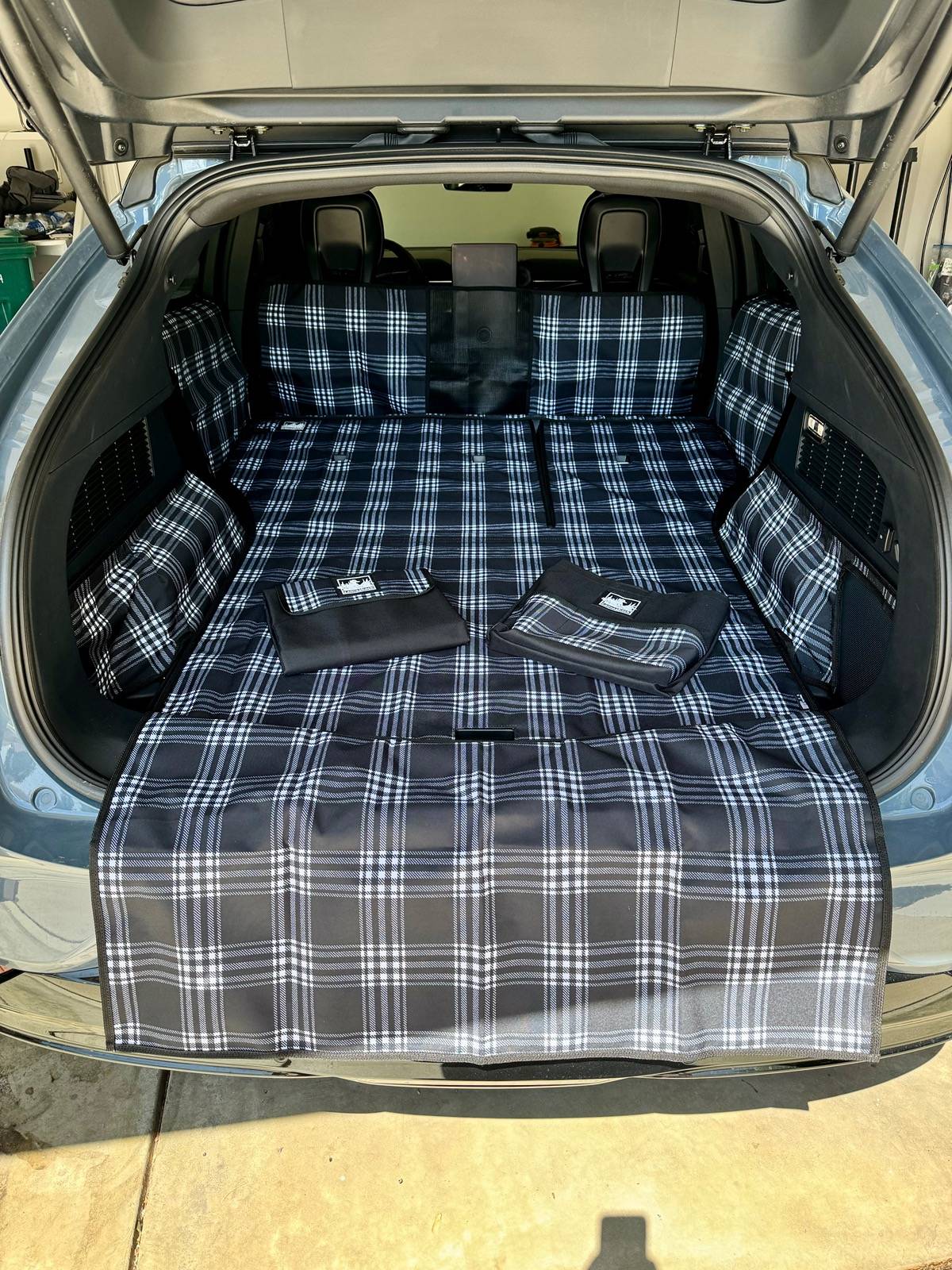 Ford Mustang Mach-E Mach-E Cargo Liner position? IMG_0498