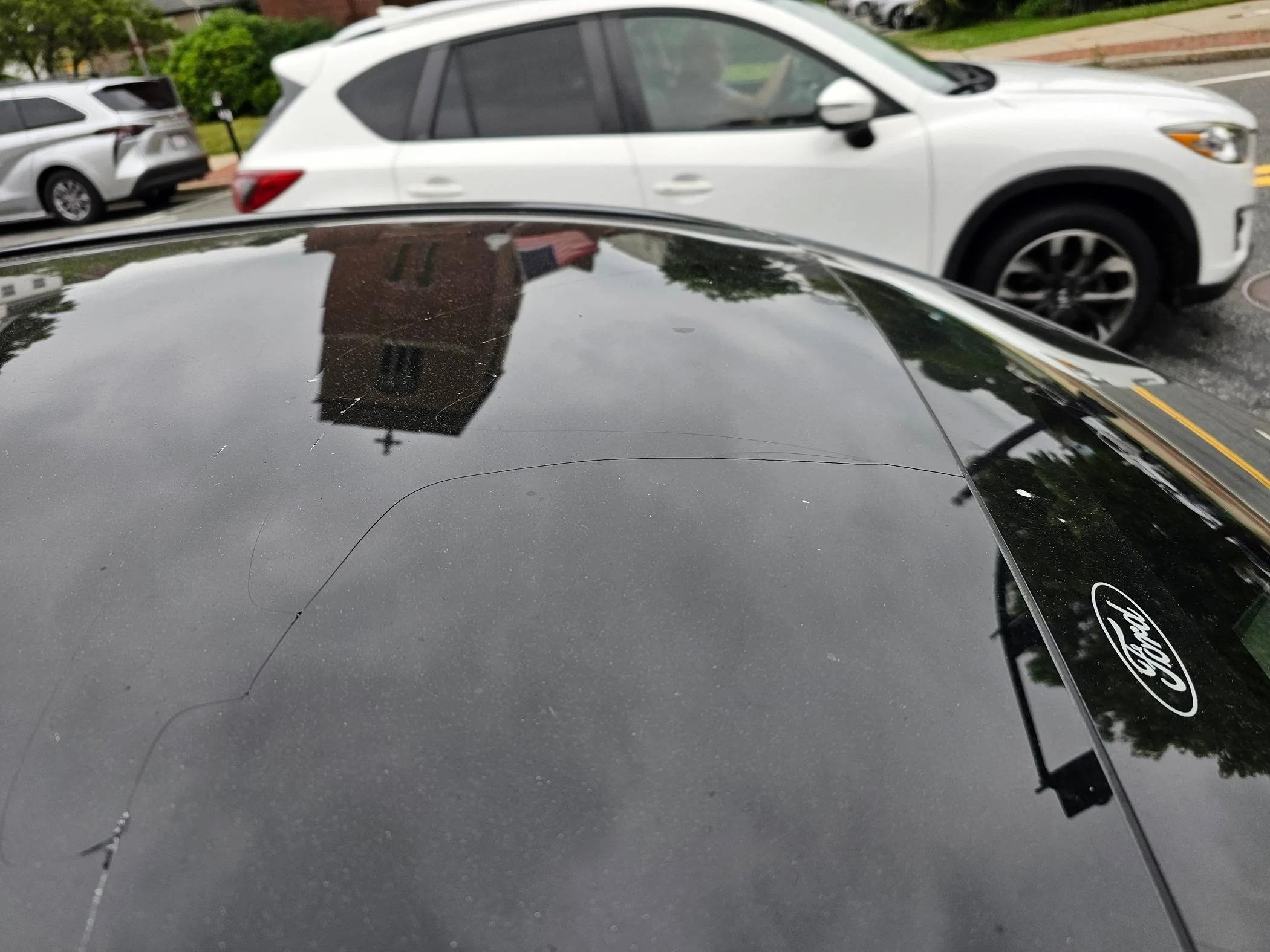 Ford Mustang Mach-E Crack just appeared in roof 1000025379