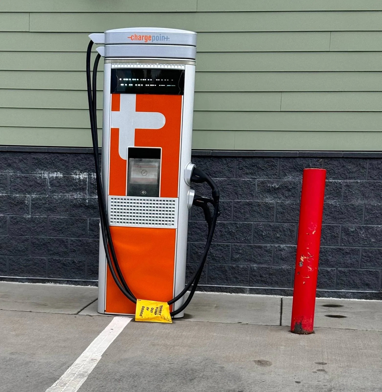 Ford Mustang Mach-E Smart move ChargePoint IMG_6674