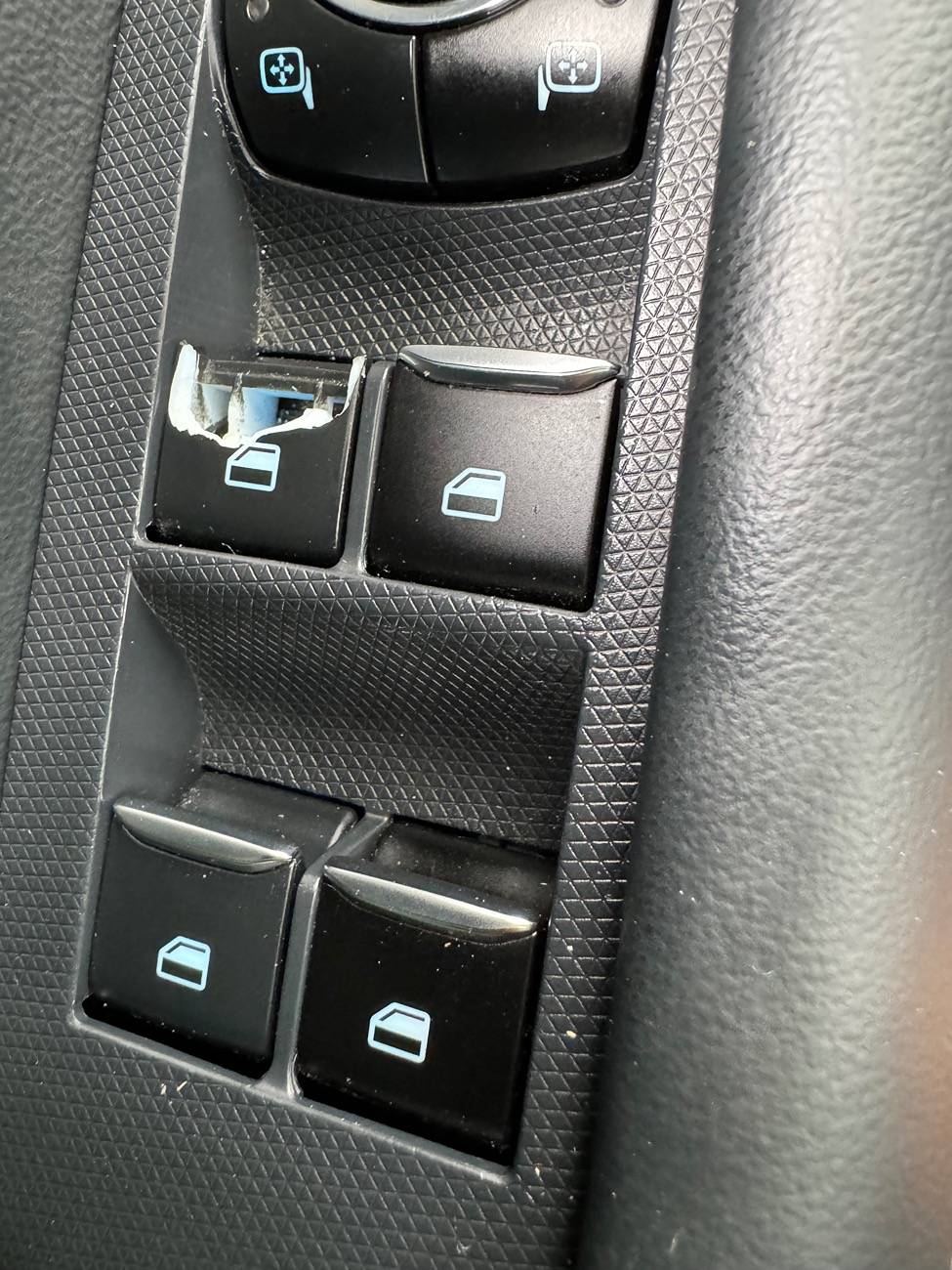 Ford Mustang Mach-E Help power window switch cover broken IMG_1849
