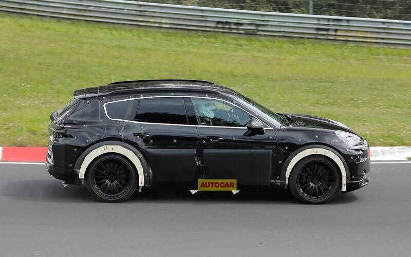 Ford Mustang Mach-E Mach-E vs. 2026 Porsche Cayenne EV _sb14636_0