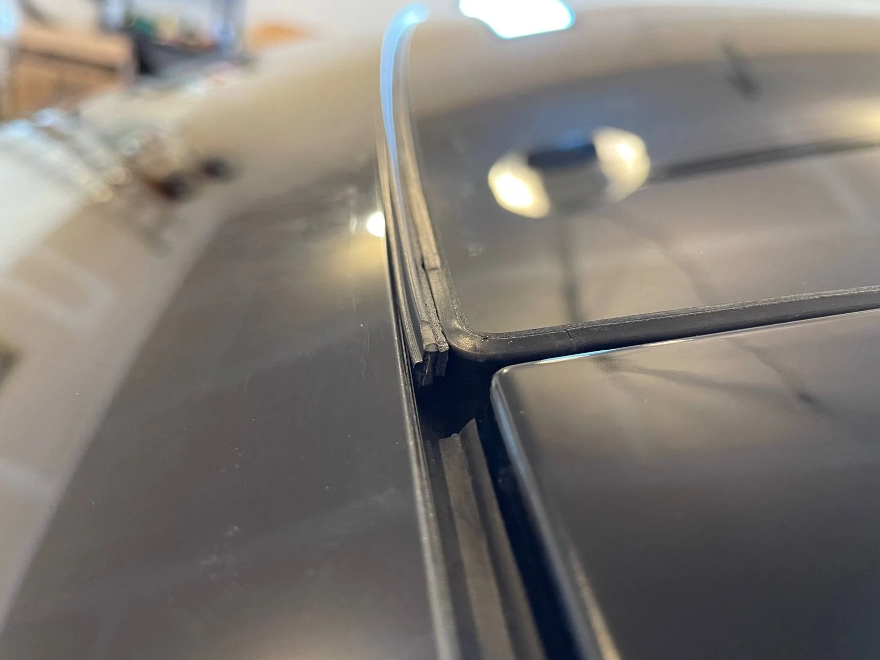 Ford Mustang Mach-E Front moonroof "wind/chip" deflector 1721321595725-n