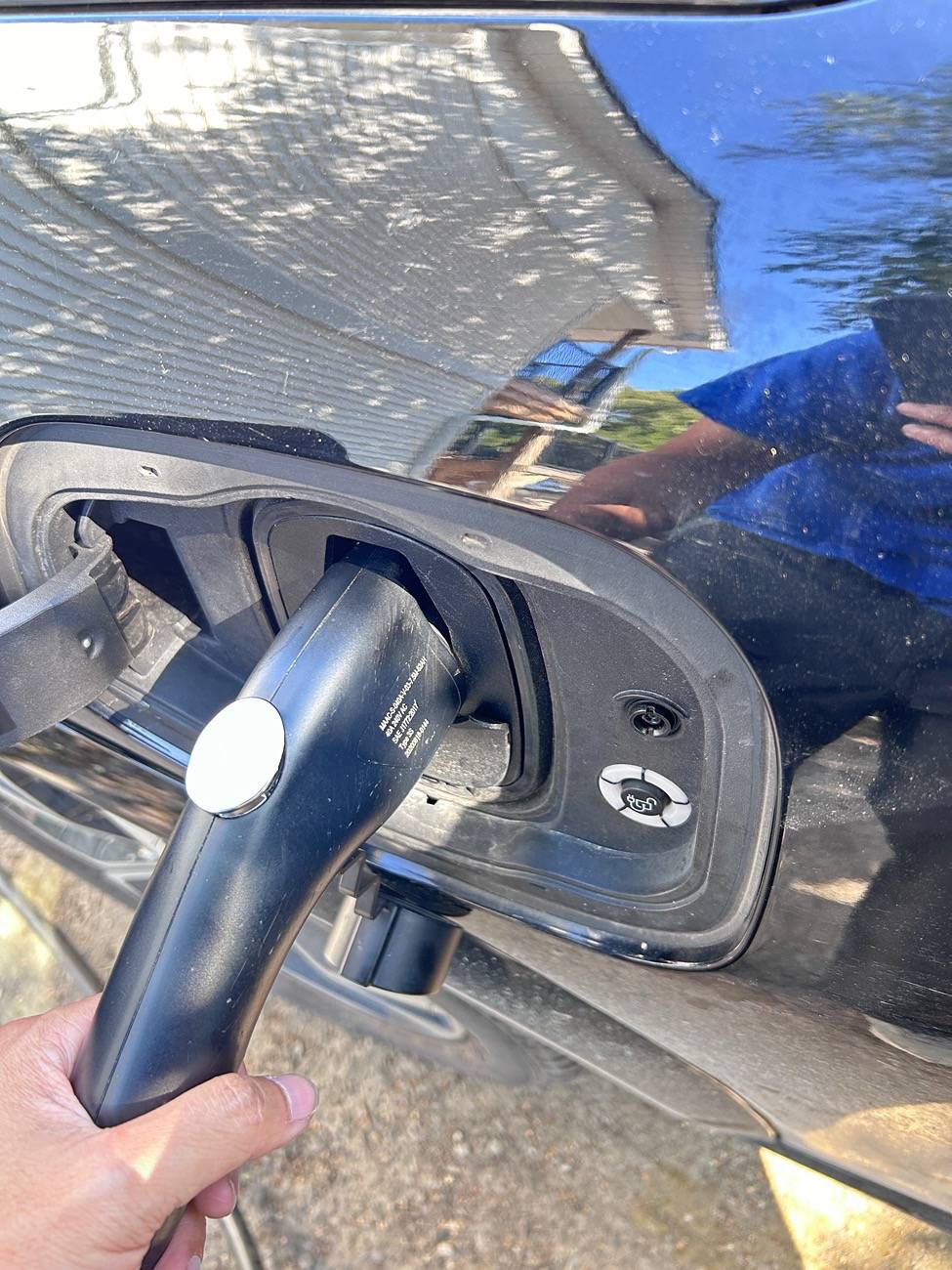 Ford Mustang Mach-E [Urgent] charger lock wouldn't release IMG_8485