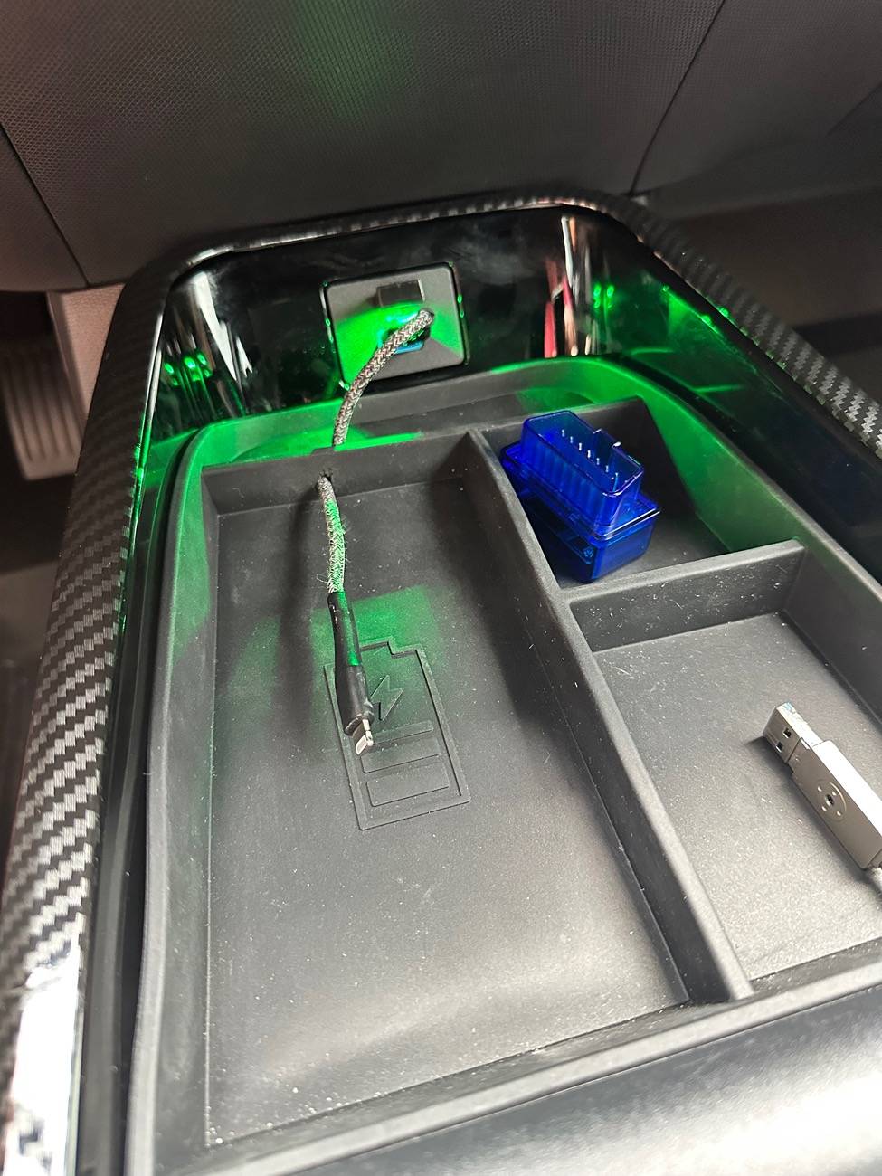 Ford Mustang Mach-E Option to wireless charging - my modification solution IMG_8517