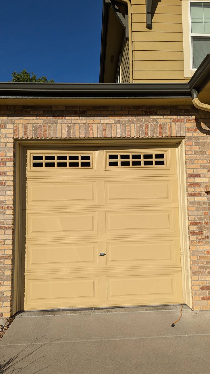 Ford Mustang Mach-E Garage Door Spring Broke - Car Showered with Broken Glass PXL_20240730_001315110.MP