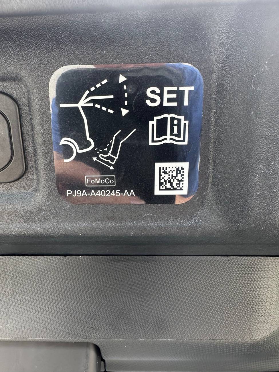 Ford Mustang Mach-E 2024 Mach-e premium’s trunk - kick open feature QR code sticker IMG_5333