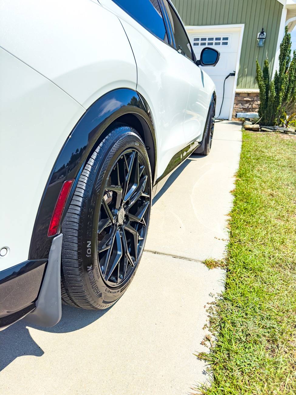 Ford Mustang Mach-E Review of Atomic Wheels (AW12 Fully Forged 20x9”) IMG_8527