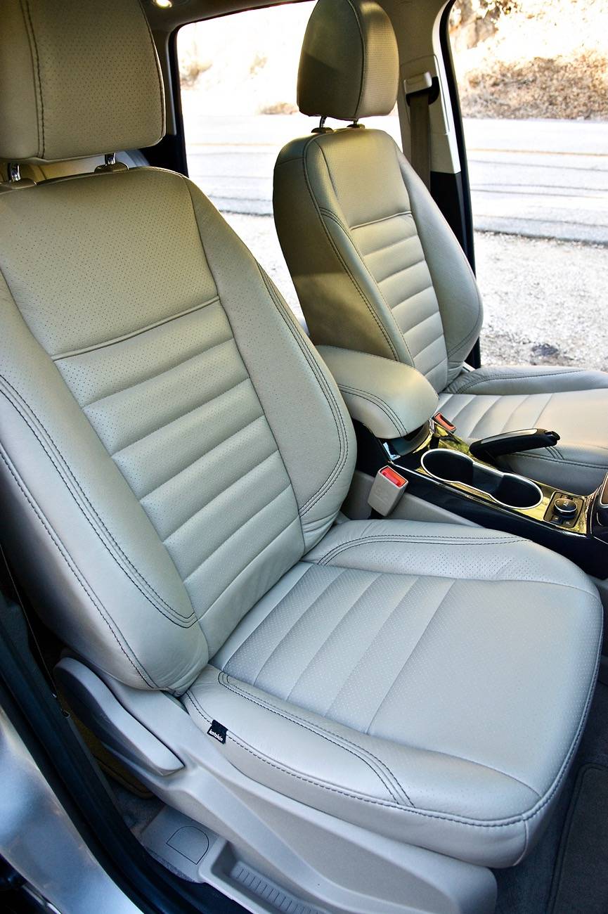 Ford Mustang Mach-E Leather or vegan leather seating options 700_5500