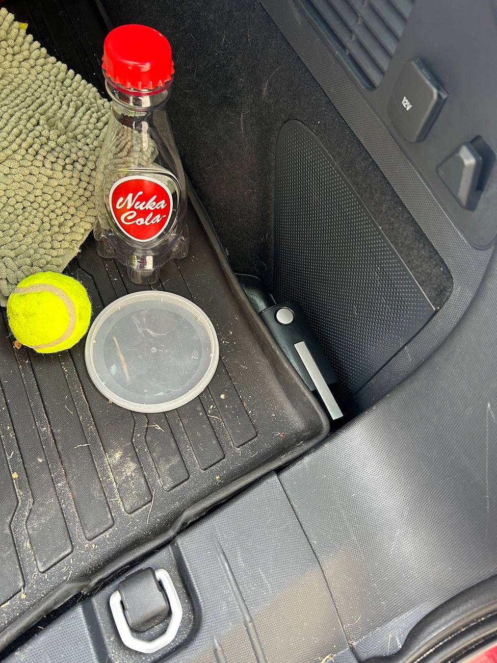 Ford Mustang Mach-E Charging Adapter Case - Harbor Freight Apache 1800 IMG_8125